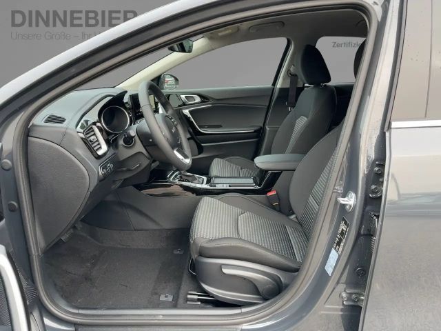 Kia Ceed CEED Ultimate Edition 1.5T LED+Kamera+Navi