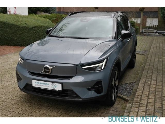 Volvo XC40 AWD Plus Recharge Twin Engine