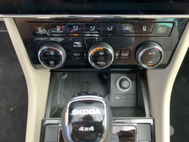 Skoda Superb 2.0 TDI 4x4 Combi