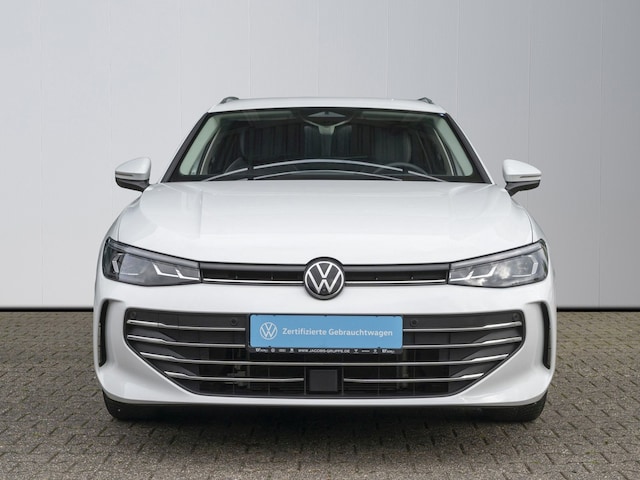 Volkswagen Passat 1.5 eTSI Business Variant