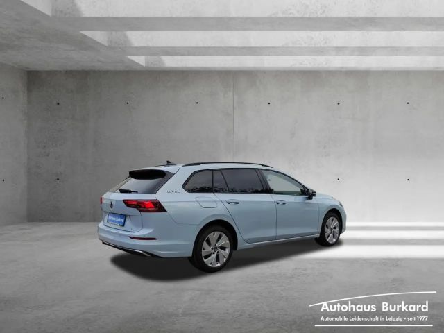 Volkswagen Golf 1.5 eTSI DSG