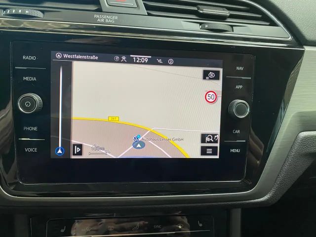 Volkswagen Touran 1.5 TSI DSG IQ.Drive