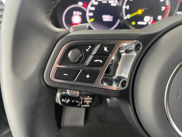 Porsche Cayenne E-Hybrid S Turbo