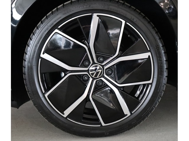 Volkswagen Golf 1.5 eTSI DSG Golf VIII