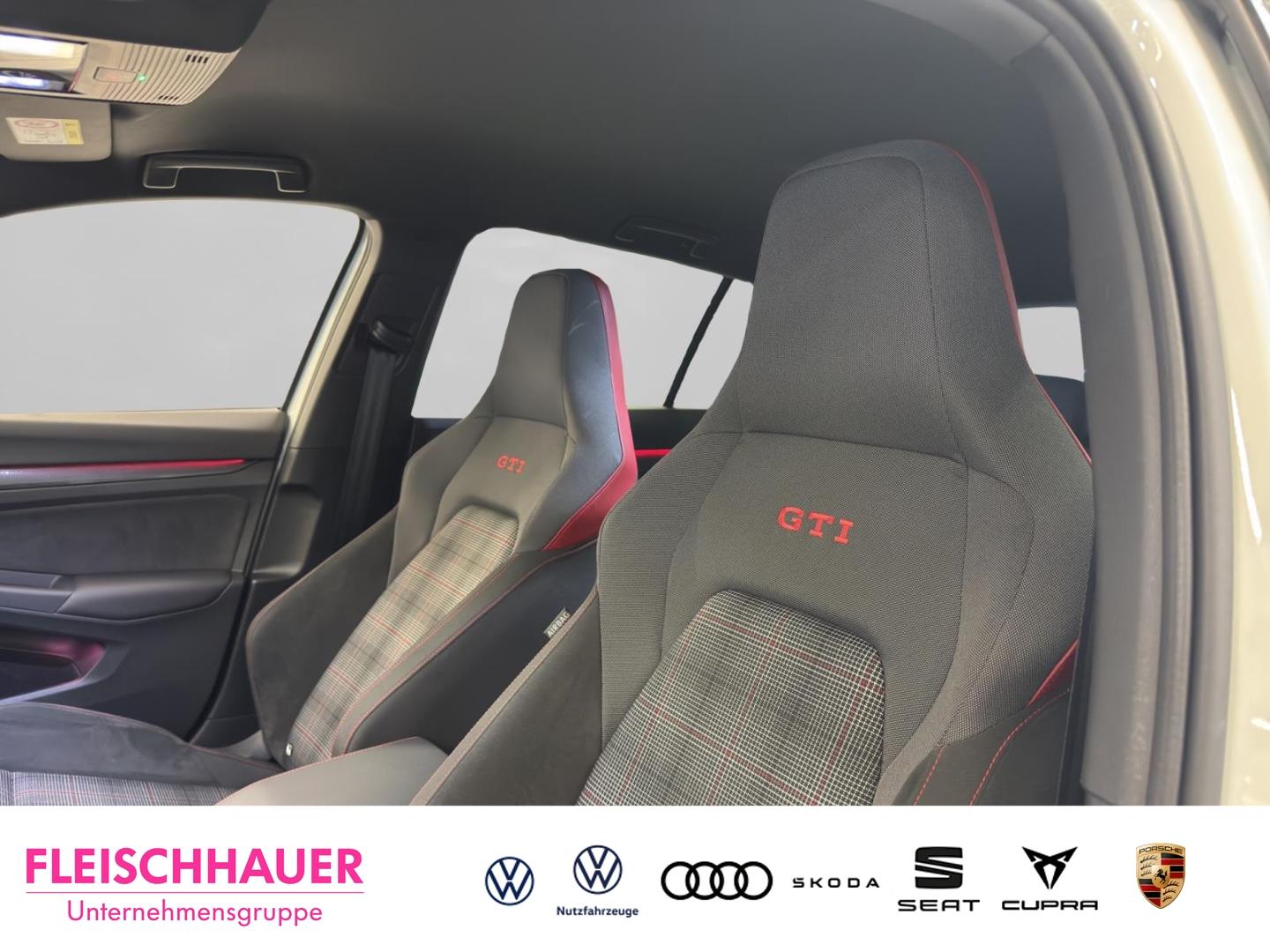 Volkswagen Golf 2.0 TSI GTI Golf VIII