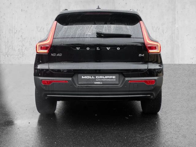 Volvo XC40 Dark Plus