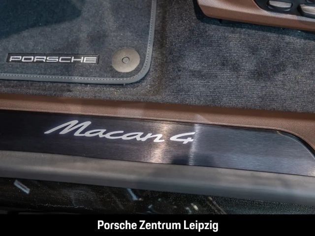 Porsche Macan 4