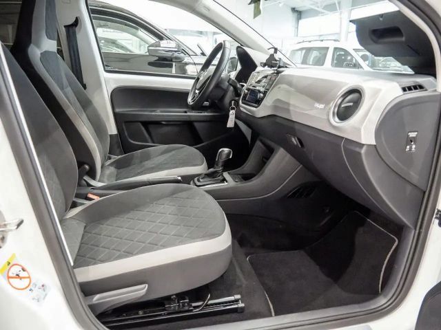 Volkswagen e-up! Plus Style