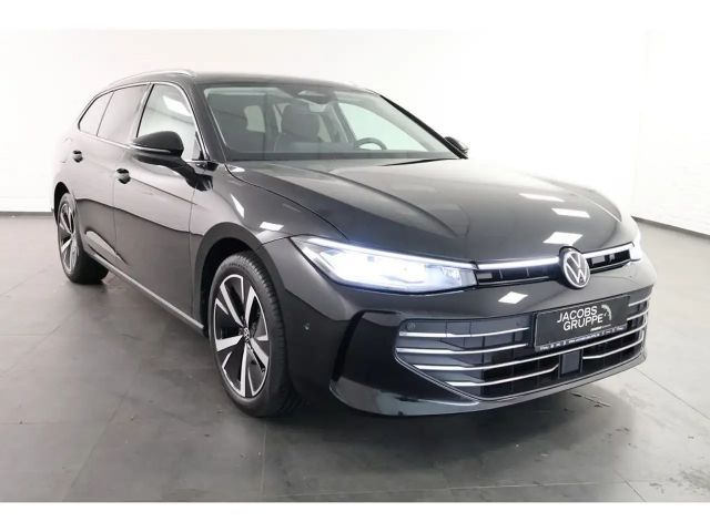 Volkswagen Passat 1.5 eTSI Business DSG Variant