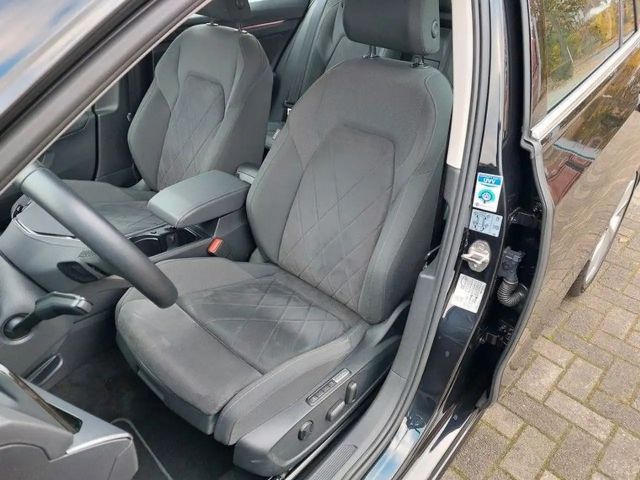 Volkswagen Golf DSG Golf VIII Style Variant