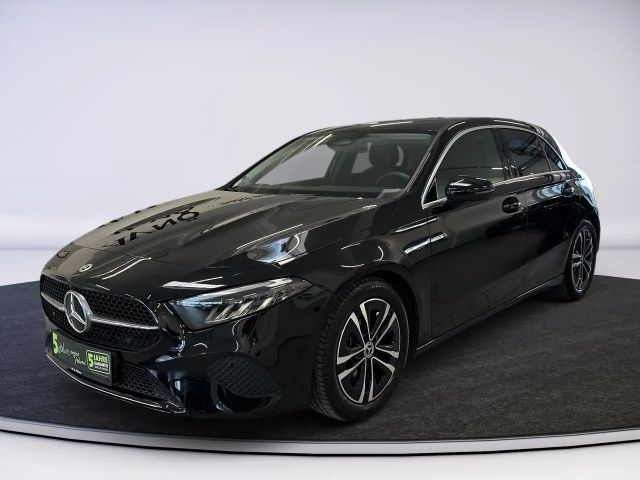 Mercedes-Benz A 200 A 200 d