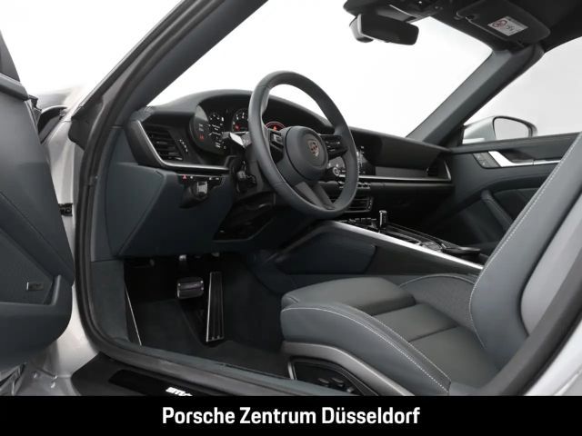 Porsche 992 4 Coupé GTS Targa