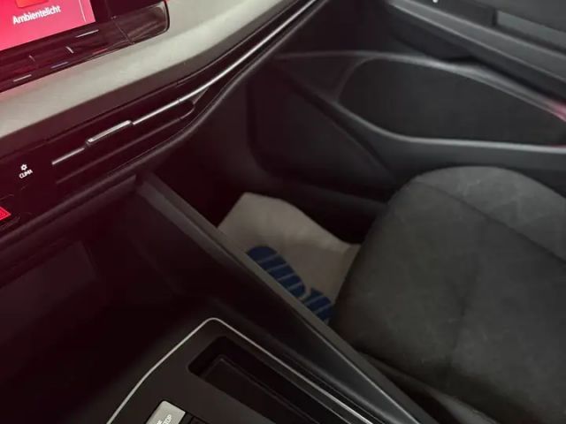 Volkswagen Golf 2.0 TDI Golf VIII Life Variant