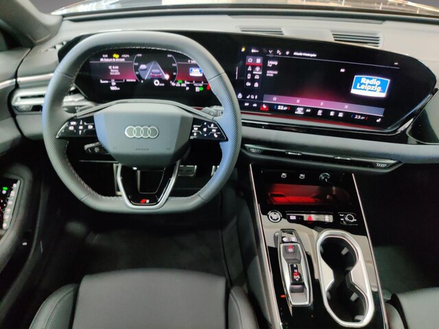 Audi A6 Avant Quattro S-Tronic