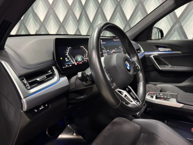 BMW X1 xDrive23d (U11) // M-PAKET // AHK // 1. BESITZ //