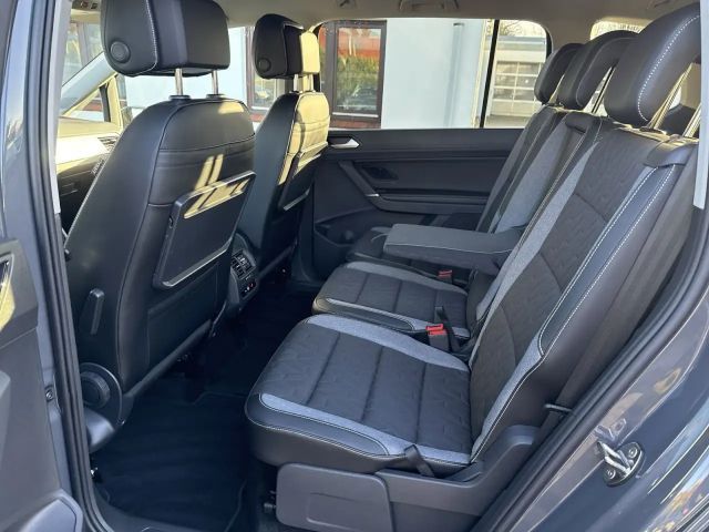 Volkswagen Touran 1.5 TSI DSG