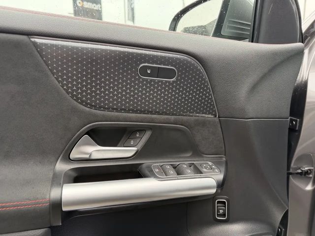 Mercedes-Benz EQA 350 4MATIC AMG Line