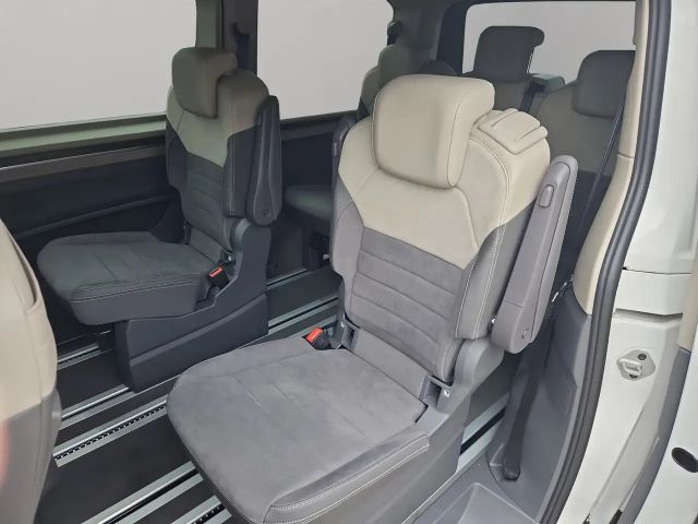 Volkswagen Multivan 2.0 TDI Lang Style T7
