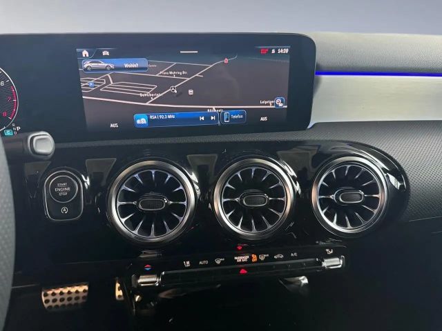 Mercedes-Benz A 180 AMG Line Coupé