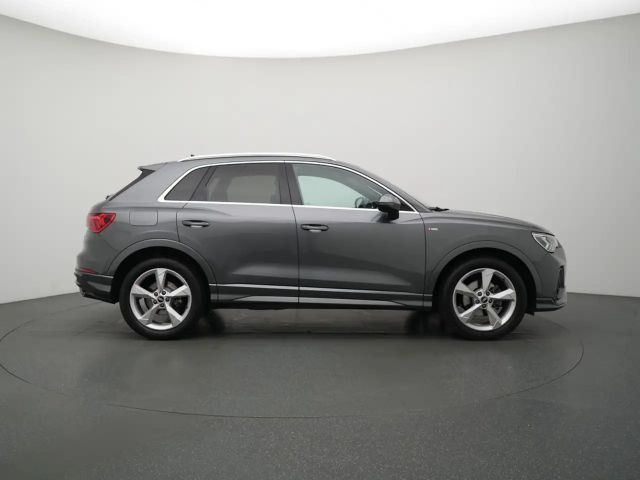 Audi Q3 S-Line