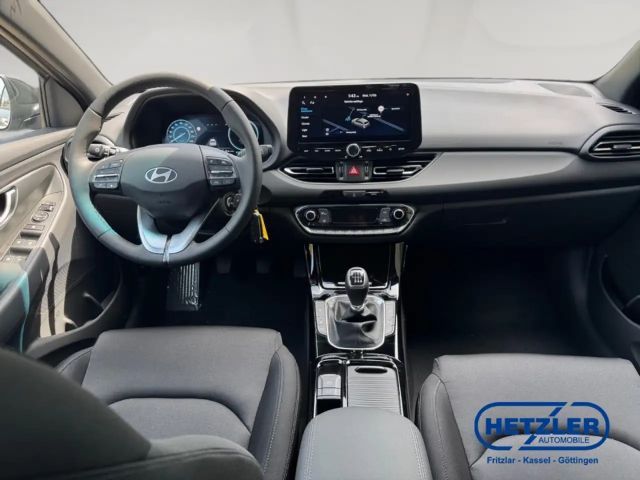 Hyundai i30 Advantage Hybrid T-GDi