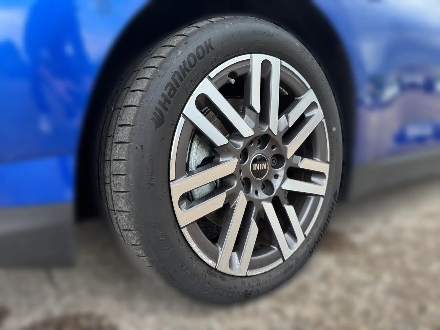 MINI Cooper E Classic