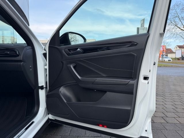 Volkswagen T-Roc 1.5 TSI DSG IQ.Drive R-Line