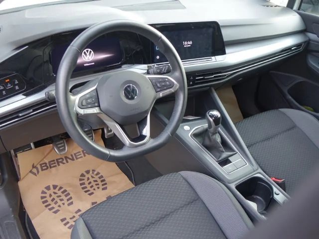 Volkswagen Golf ACT Life