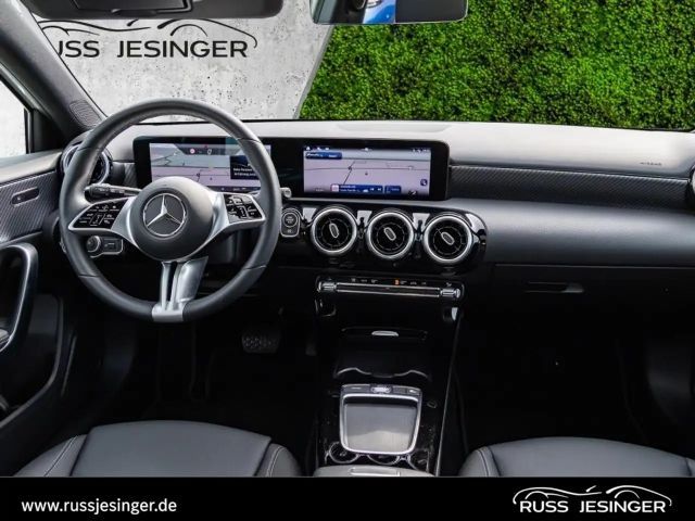 Mercedes-Benz A 200 Progressive