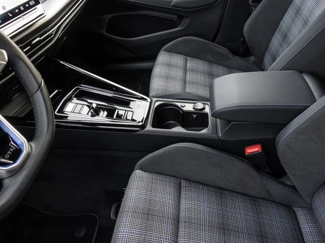 Volkswagen Golf DSG GTE eHybrid