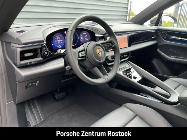 Porsche Macan Luftfederung Panoramadach LED-Matrix