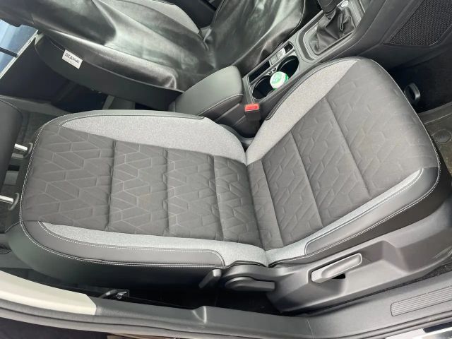 Volkswagen Touran 1.5 TSI DSG