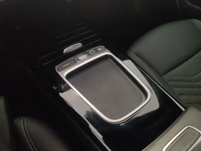 Mercedes-Benz A 180 Hatchback Progressive