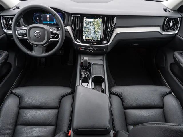 Volvo V60 Cross Country AWD Plus