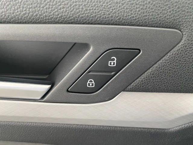 Volkswagen Golf Business DSG Variant