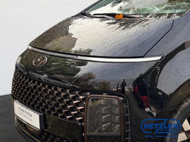 Hyundai Staria Signature Vierwielaandrijving