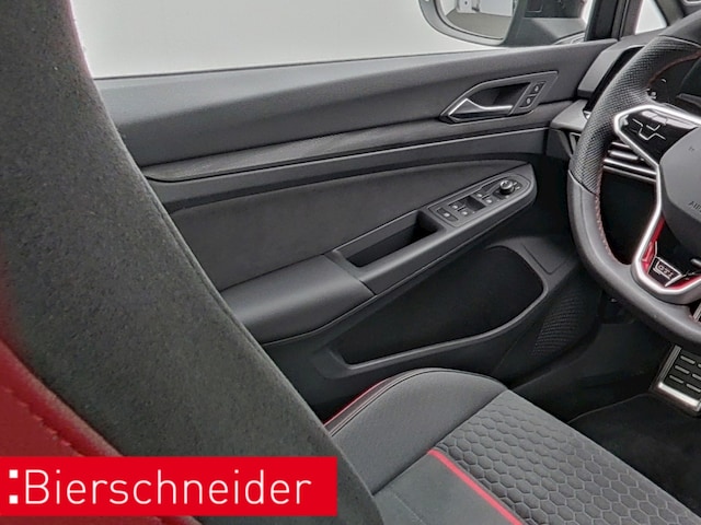 Volkswagen Golf 2.0 TSI DSG Style