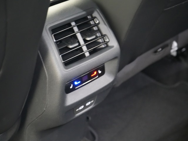 Volkswagen Tayron Tayron TDI R-Line 4M PANO MATRIX STANDHZ AHK