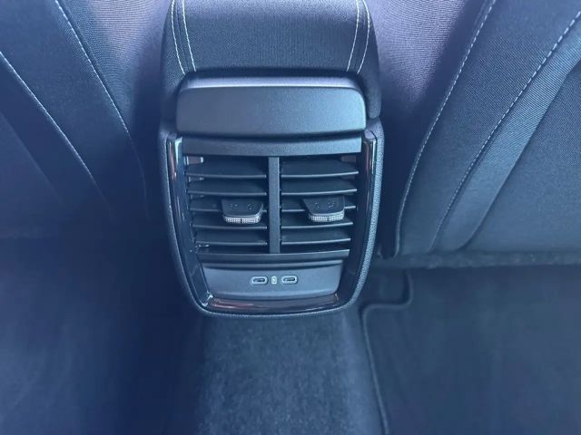 Skoda Kamiq 1.0 TSI Monte Carlo