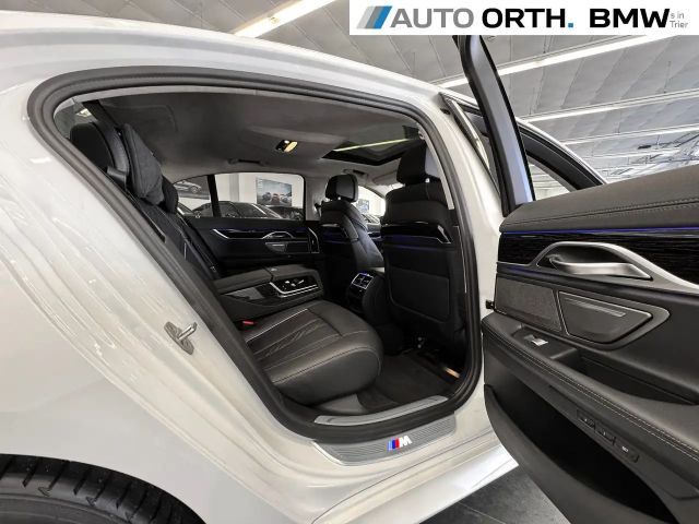 BMW 730 730d M-Sport Sedan xDrive