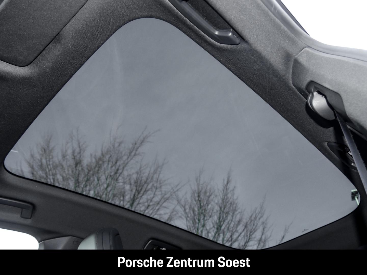 Porsche Taycan 4 Cross Turismo