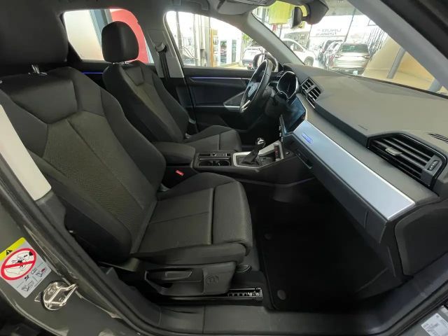 Audi Q3 2.0 TDI Business
