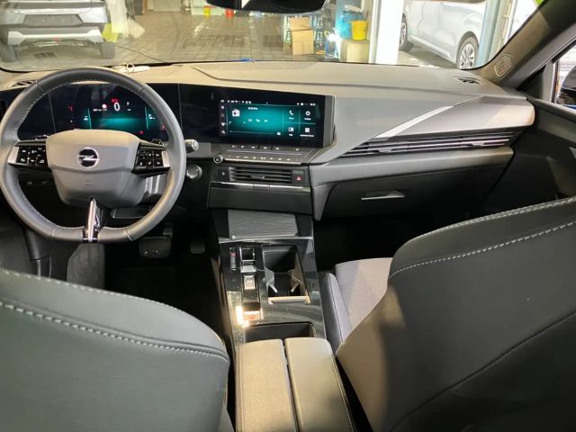 Opel Astra 1.2 Turbo Sports Tourer