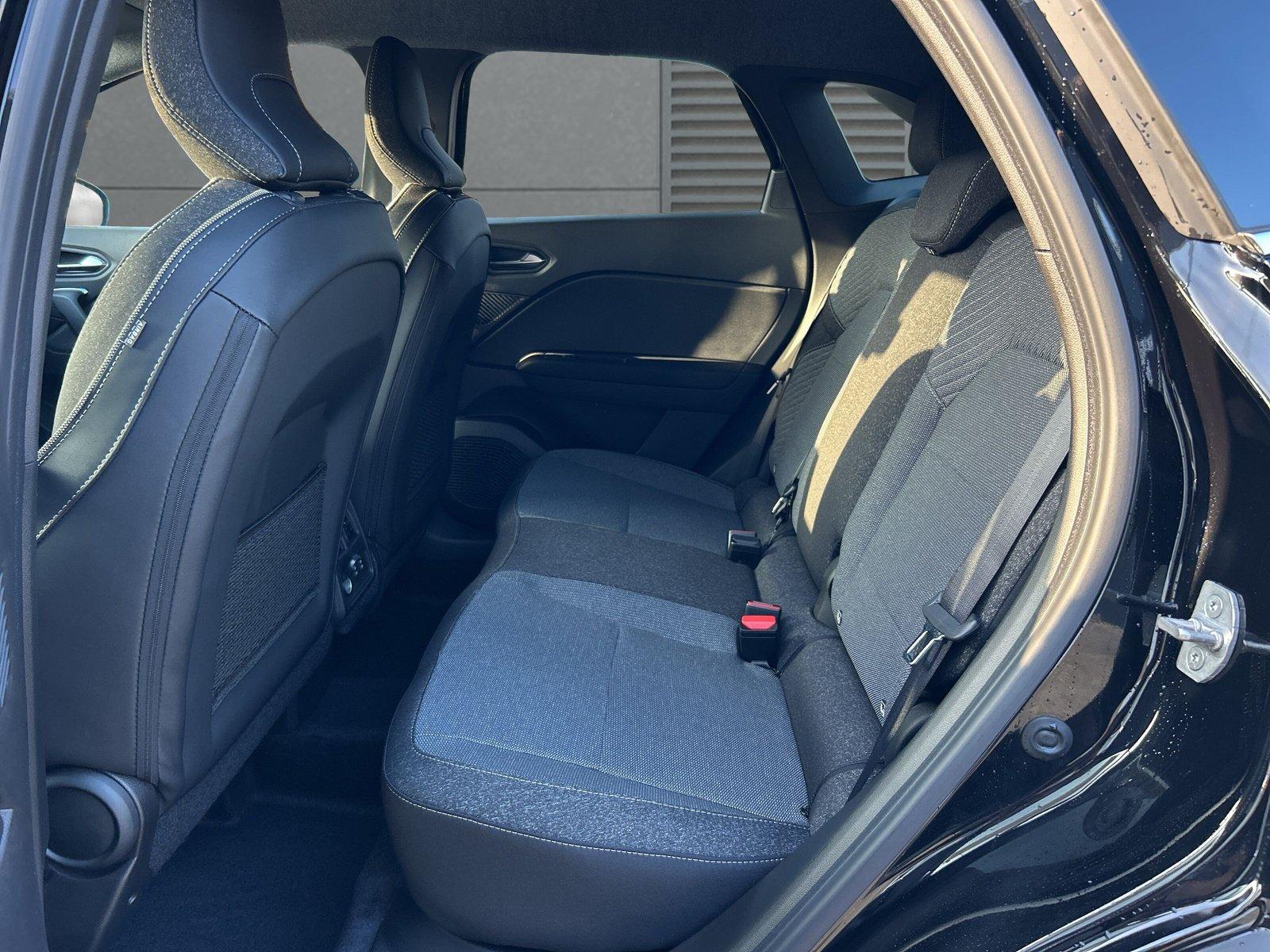 Mitsubishi Grandis 1.8 First Edition