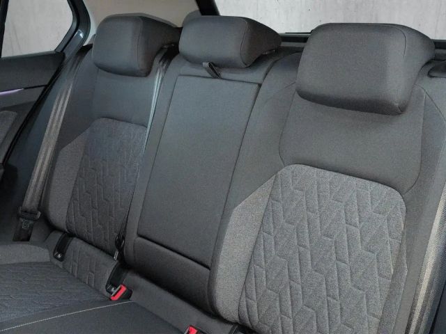 Volkswagen Golf 1.5 eTSI DSG Move