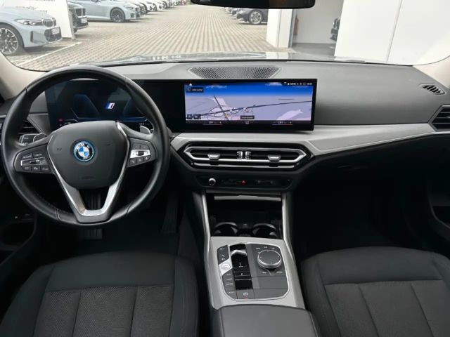 BMW 320 320e Touring