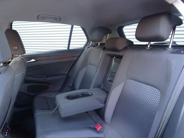 Volkswagen Golf 1.5 TSI