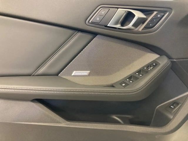 BMW 118 118d 5-deurs Sedan