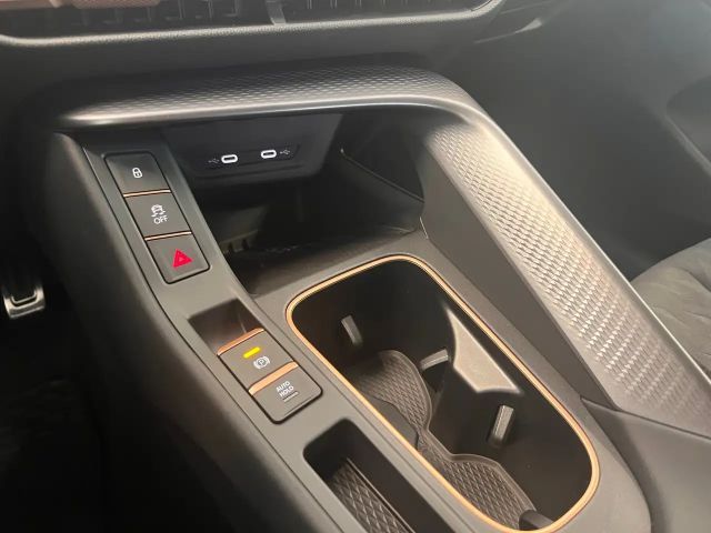 Cupra Terramar 1.5 e-Hybrid