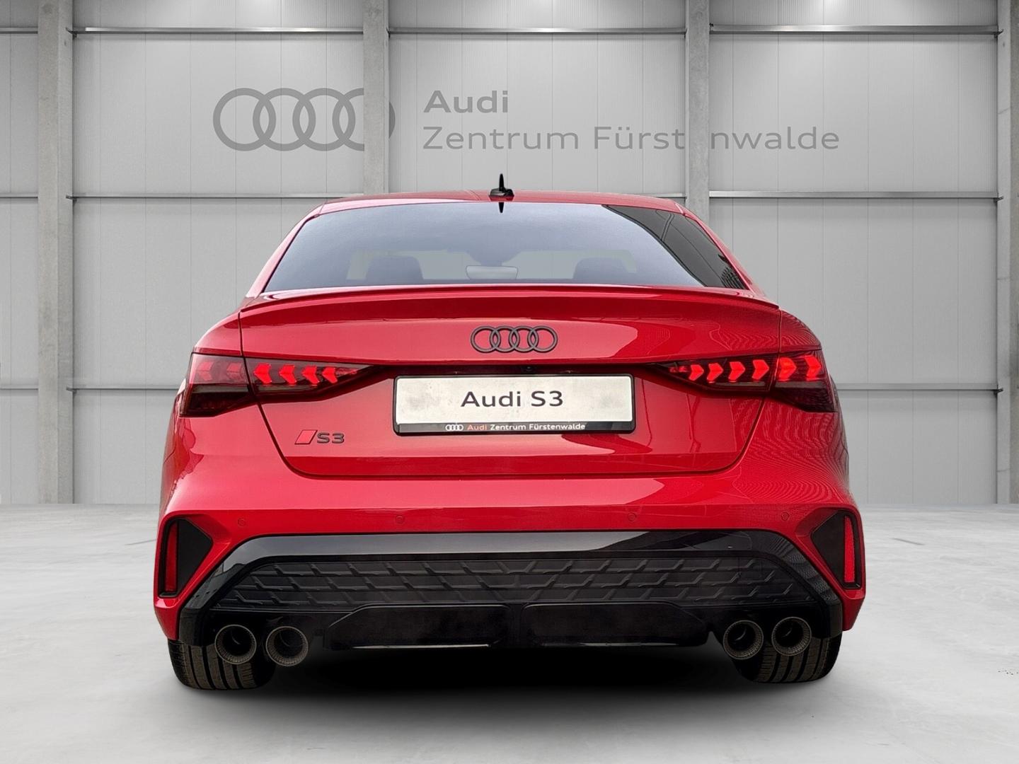 Audi S3 Quattro S-Tronic Sedan